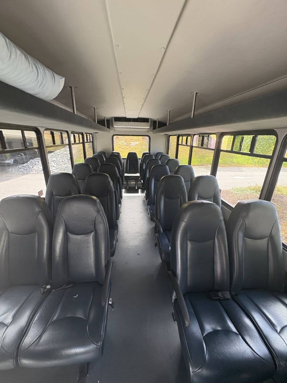 2020 Ford E450 - Thumbnail 3 2020 Ford E450 - Thumbnail 3