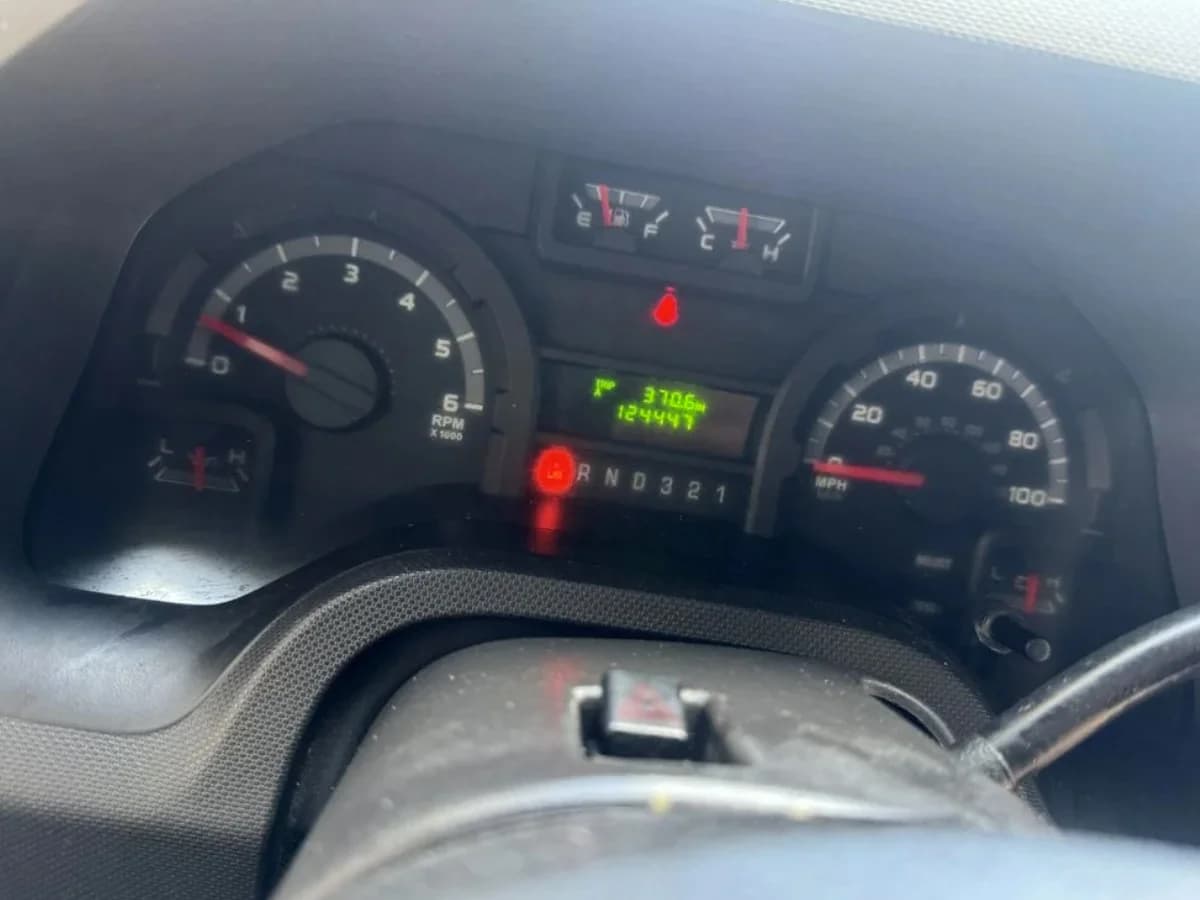 2014 Ford E350 Super Duty - Thumbnail 7 2014 Ford E350 Super Duty - Thumbnail 7