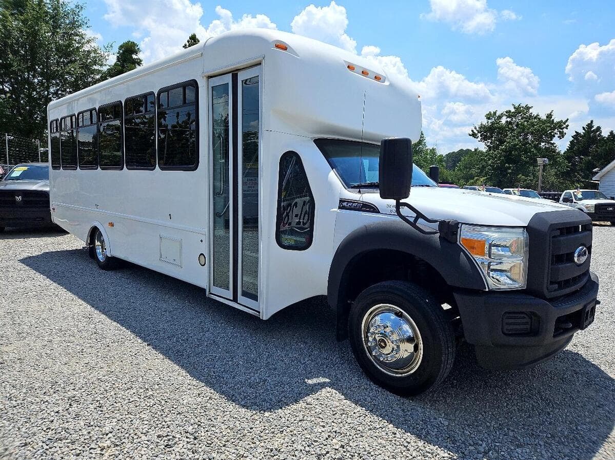 2016 Ford F550 bus 2016 Ford F550 bus