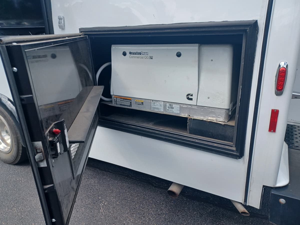 2016 Ford Econoline Cutaway Mini Bus - Thumbnail 14 2016 Ford Econoline Cutaway Mini Bus - Thumbnail 14