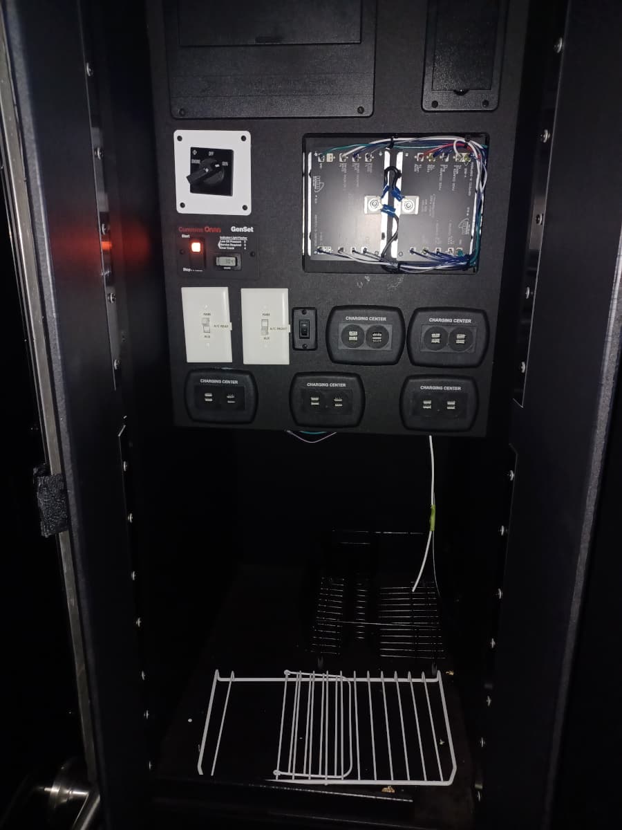 2016 Ford Econoline Cutaway Mini Bus - Thumbnail 17 2016 Ford Econoline Cutaway Mini Bus - Thumbnail 17