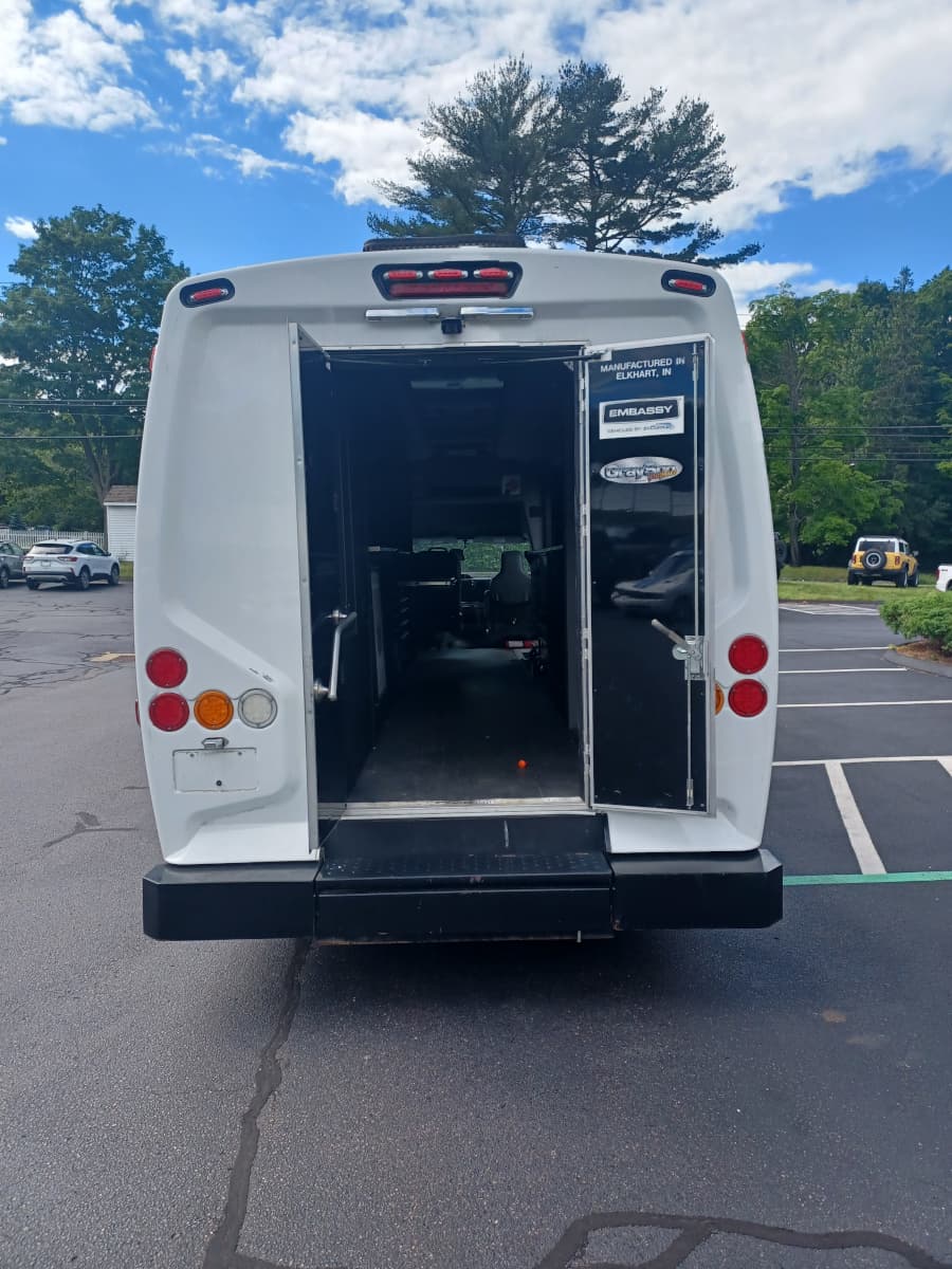 2016 Ford Econoline Cutaway Mini Bus - Thumbnail 3 2016 Ford Econoline Cutaway Mini Bus - Thumbnail 3