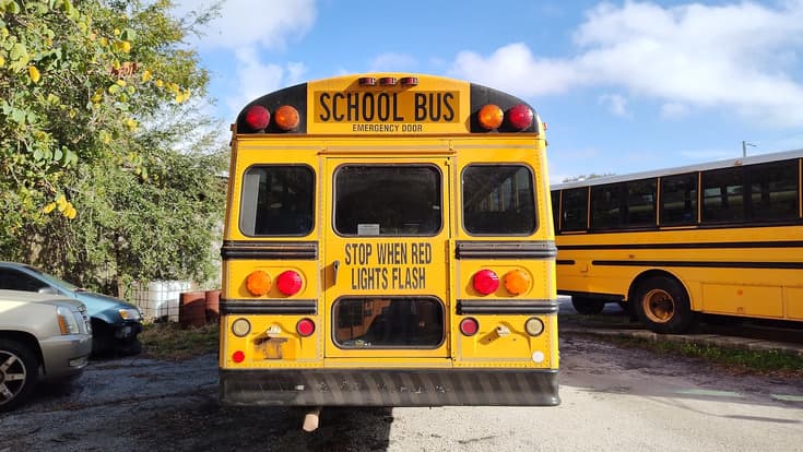 2002 Freightliner School Bus - Thumbnail 4 2002 Freightliner School Bus - Thumbnail 4