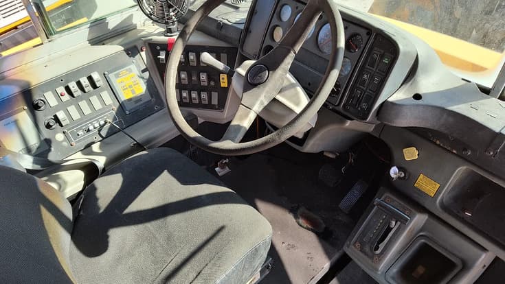 2002 Freightliner School Bus - Thumbnail 6 2002 Freightliner School Bus - Thumbnail 6