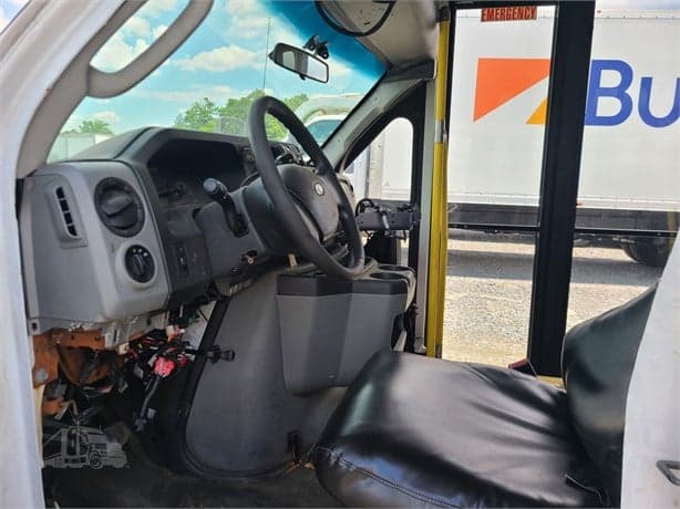 2014 Ford E450 Shuttle Bus - Thumbnail 7 2014 Ford E450 Shuttle Bus - Thumbnail 7