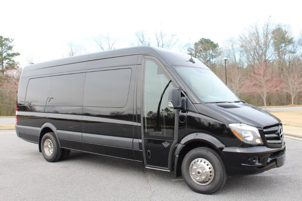 2024 LA West Executive Sprinter bus 2024 LA West Executive Sprinter bus