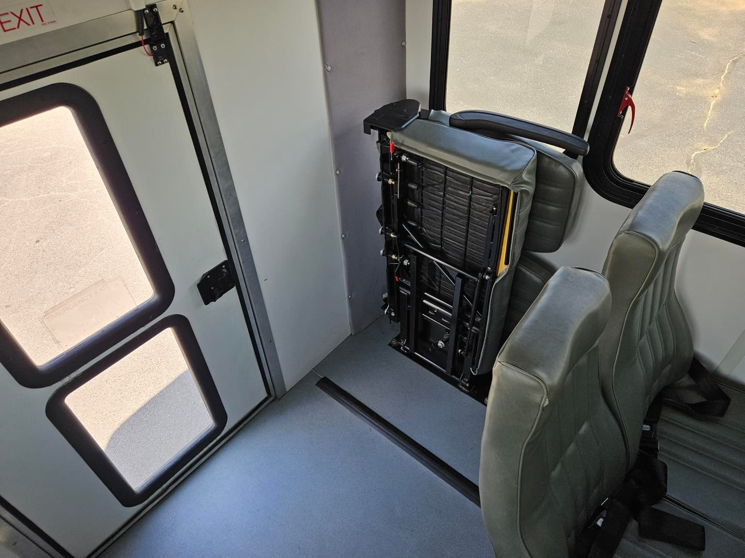 2017 El Dorado Advantage Shuttle Bus - Thumbnail 5 2017 El Dorado Advantage Shuttle Bus - Thumbnail 5