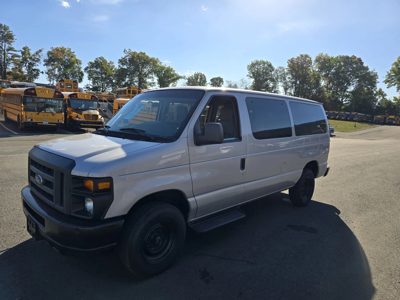 2013 Ford E350 Van - Thumbnail 2 2013 Ford E350 Van - Thumbnail 2