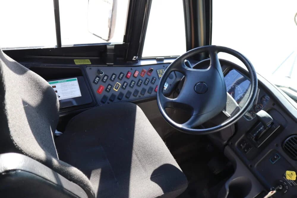 2020 Freightliner Thomas Saf-T-Liner C2 - Thumbnail 3 2020 Freightliner Thomas Saf-T-Liner C2 - Thumbnail 3