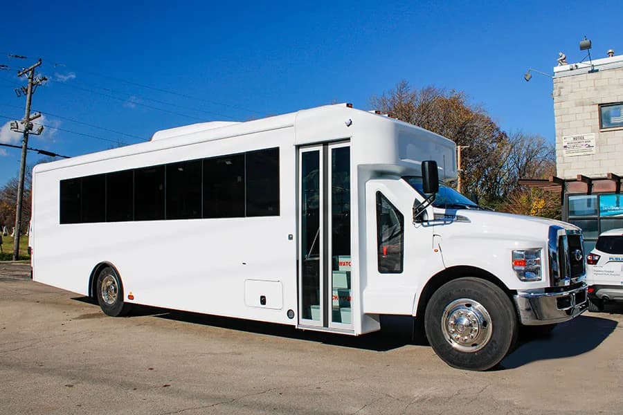 2023 Ford F650 bus 2023 Ford F650 bus