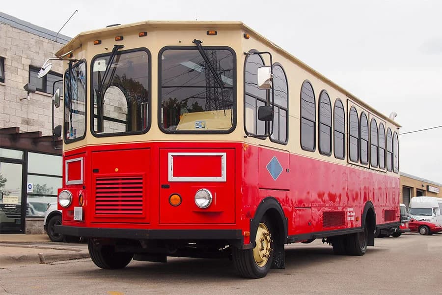 2005 Hometown Villager bus 2005 Hometown Villager bus