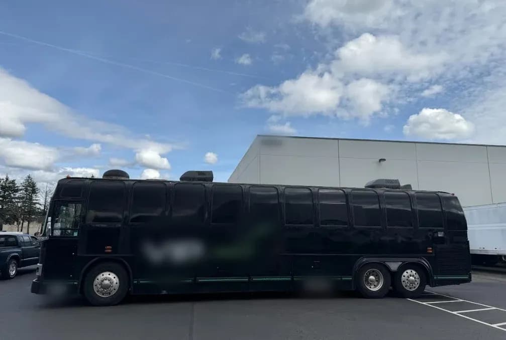 1988 Prevost (NFI) Limo bus 1988 Prevost (NFI) Limo bus