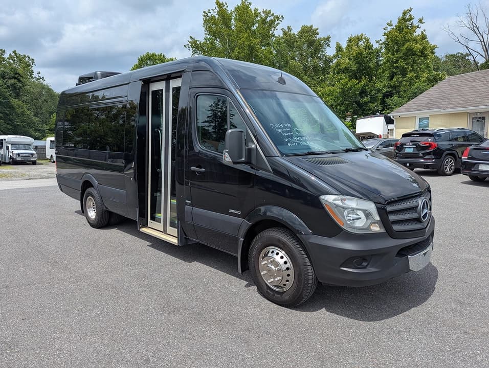 2014 Mercedes Benz Sprinter 3500 bus 2014 Mercedes Benz Sprinter 3500 bus