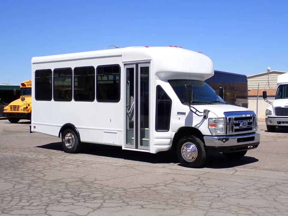 2010 Ford E450 bus 2010 Ford E450 bus
