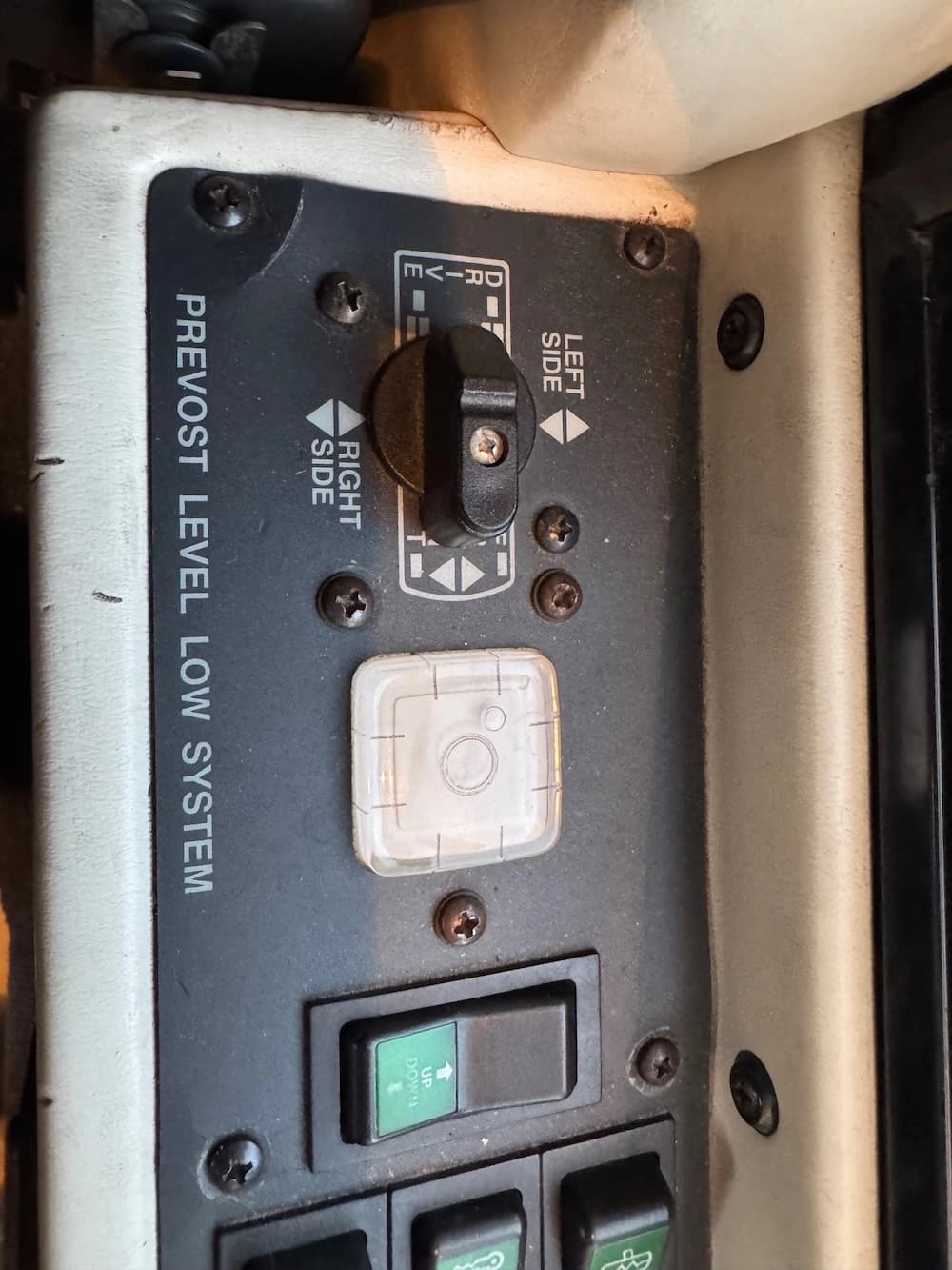 1997 Prevost Vogue XL Motorhome - Thumbnail 30 1997 Prevost Vogue XL Motorhome - Thumbnail 30