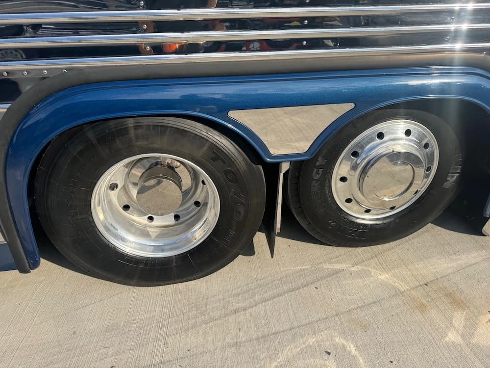 1997 Prevost Vogue XL Motorhome - Thumbnail 36 1997 Prevost Vogue XL Motorhome - Thumbnail 36