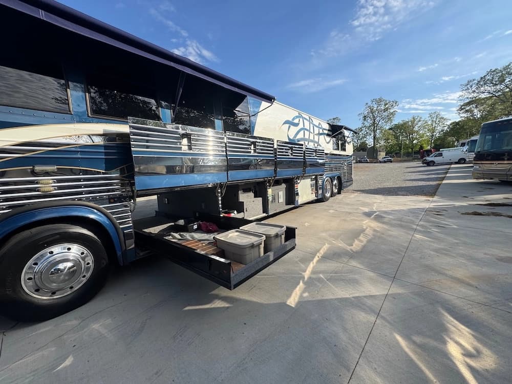 1997 Prevost Vogue XL Motorhome - Thumbnail 46 1997 Prevost Vogue XL Motorhome - Thumbnail 46