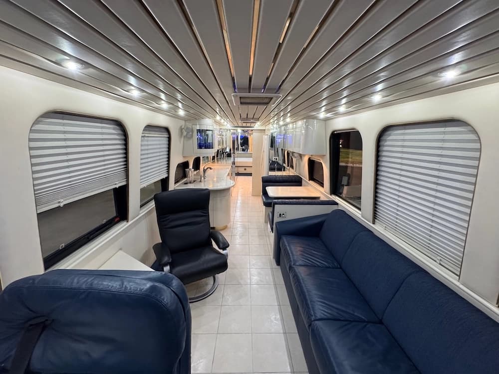 1997 Prevost Vogue XL Motorhome - Thumbnail 10 1997 Prevost Vogue XL Motorhome - Thumbnail 10