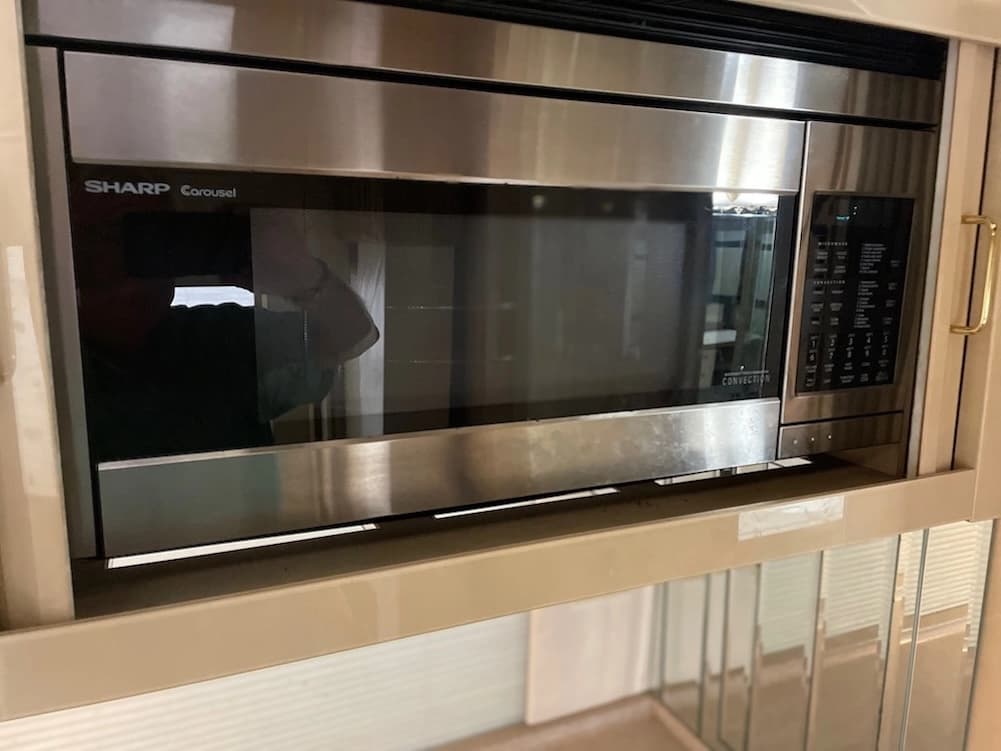 2002 Prevost Featherlite H3-45 Motorhome - Thumbnail 24 2002 Prevost Featherlite H3-45 Motorhome - Thumbnail 24