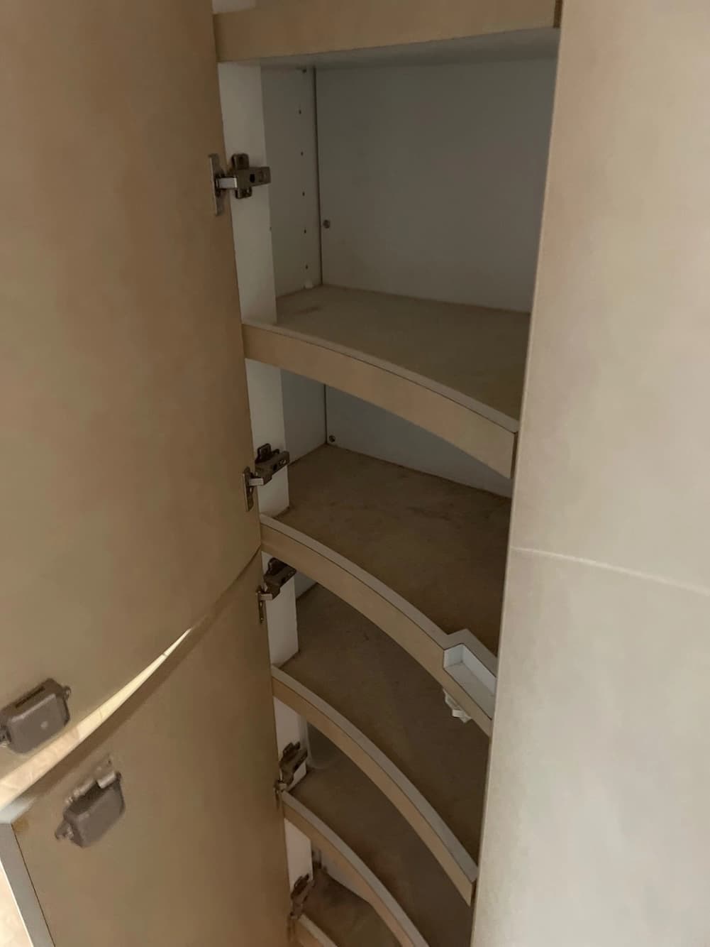 2002 Prevost Featherlite H3-45 Motorhome - Thumbnail 25 2002 Prevost Featherlite H3-45 Motorhome - Thumbnail 25