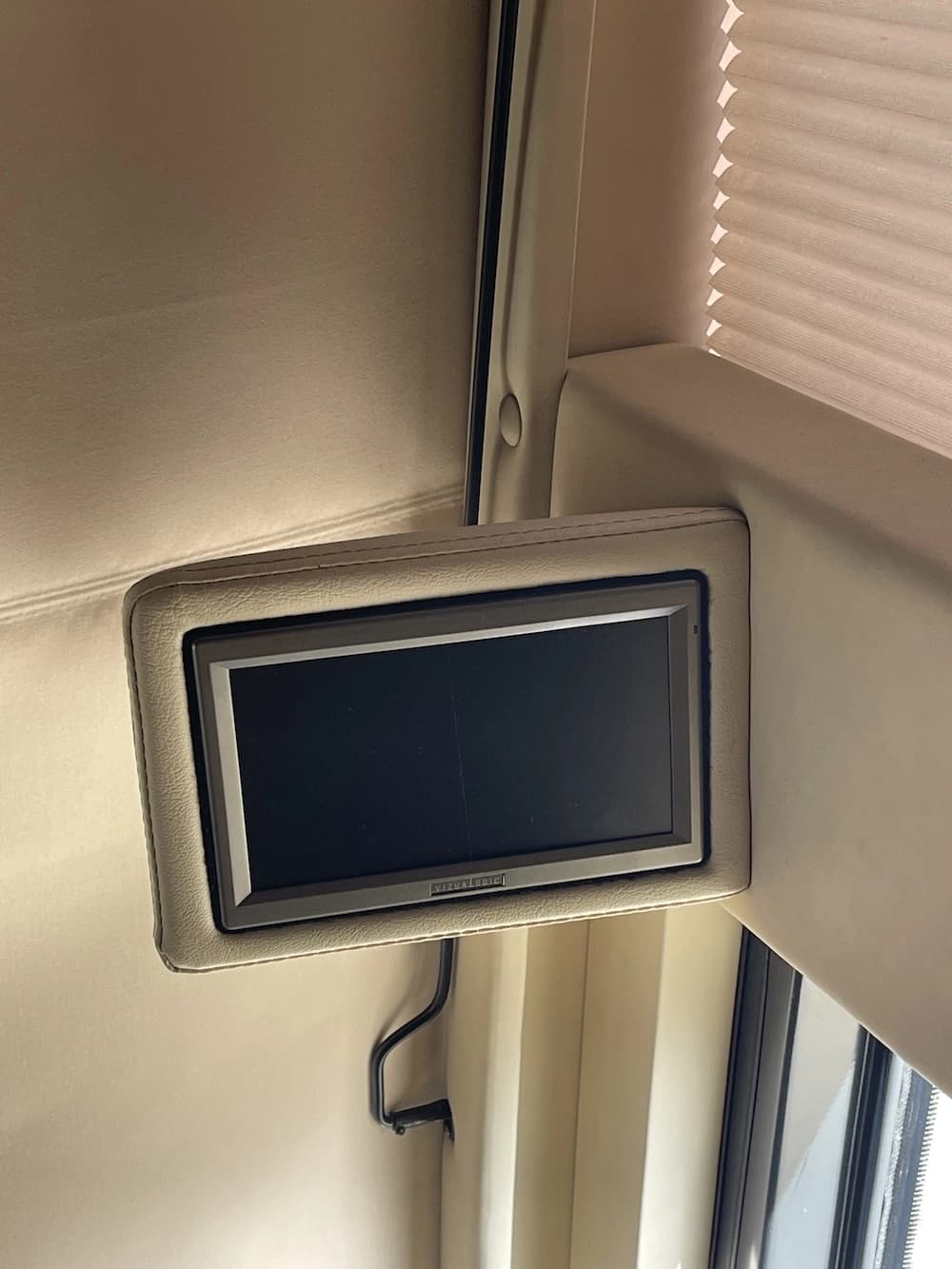 2002 Prevost Featherlite H3-45 Motorhome - Thumbnail 50 2002 Prevost Featherlite H3-45 Motorhome - Thumbnail 50