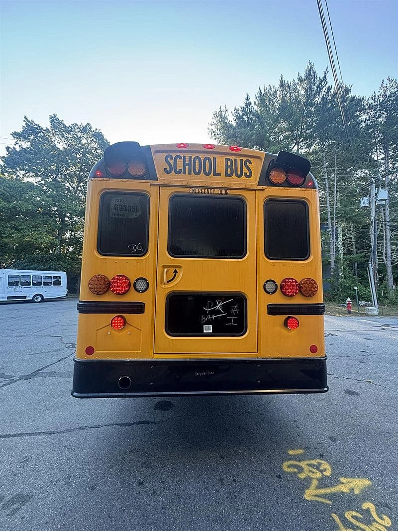 2026 Cummins 6.7 liter Cutaway - Thumbnail 4 2026 Cummins 6.7 liter Cutaway - Thumbnail 4