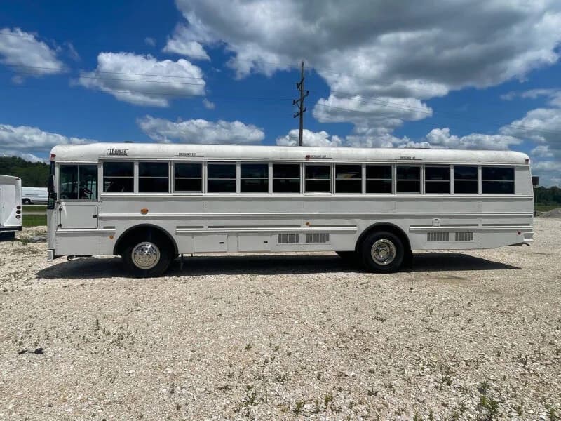 2013 Thomas Front Engine bus 2013 Thomas Front Engine bus
