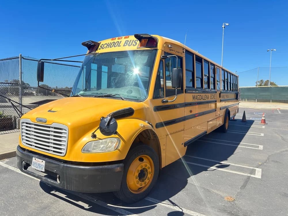 2009 Thomas B2 bus 2009 Thomas B2 bus