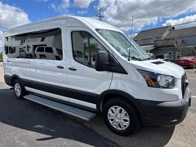 2024 Ford Transit 350 XL bus 2024 Ford Transit 350 XL bus