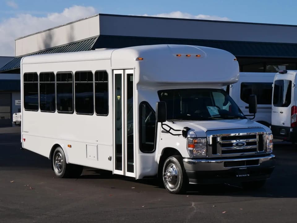 2022 Ford Allstar bus 2022 Ford Allstar bus