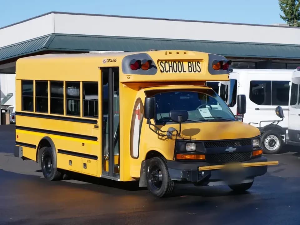 2011 Chevrolet Collins bus 2011 Chevrolet Collins bus