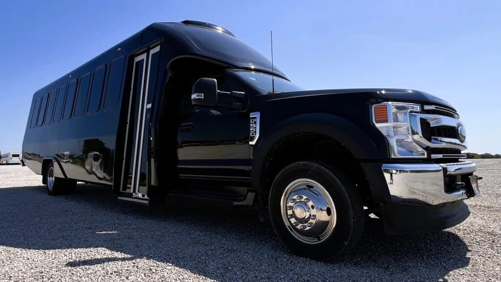 2022 Ford F550 bus 2022 Ford F550 bus