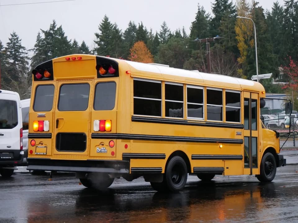 2015 Chevrolet Thomas - Thumbnail 3 2015 Chevrolet Thomas - Thumbnail 3