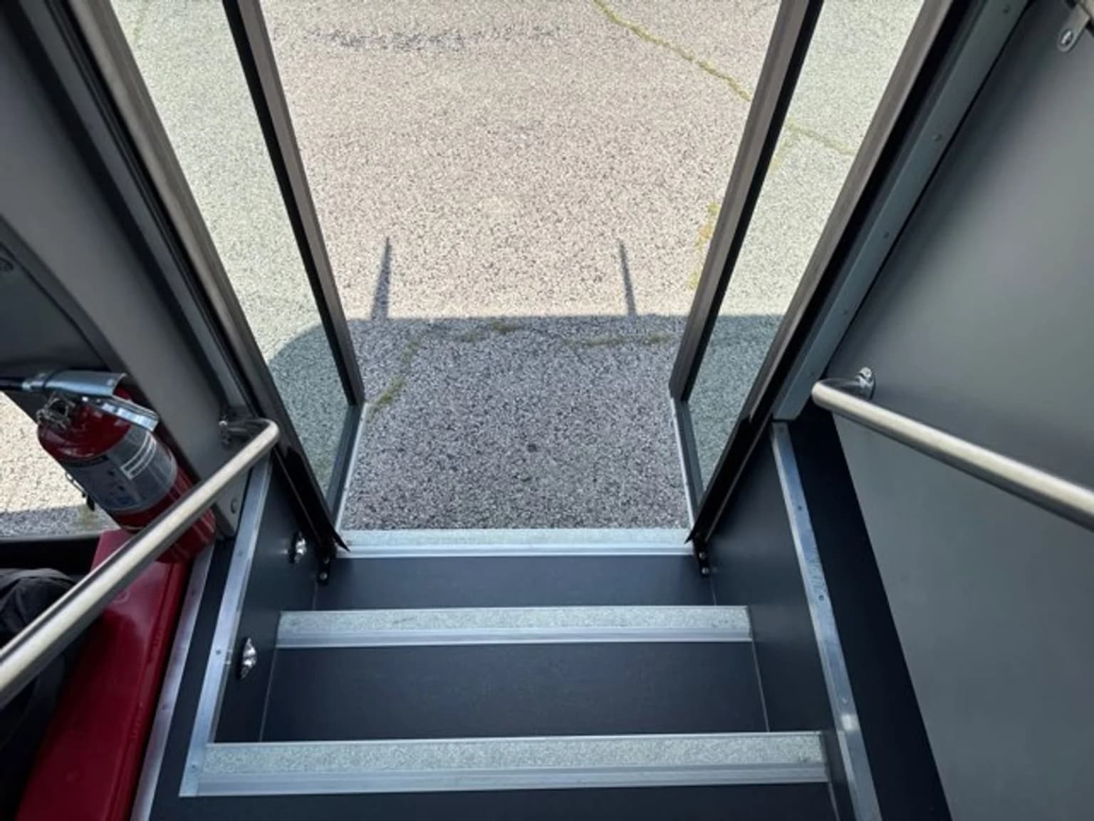 2025 Ford E350 Endera Shuttle - Thumbnail 6 2025 Ford E350 Endera Shuttle - Thumbnail 6