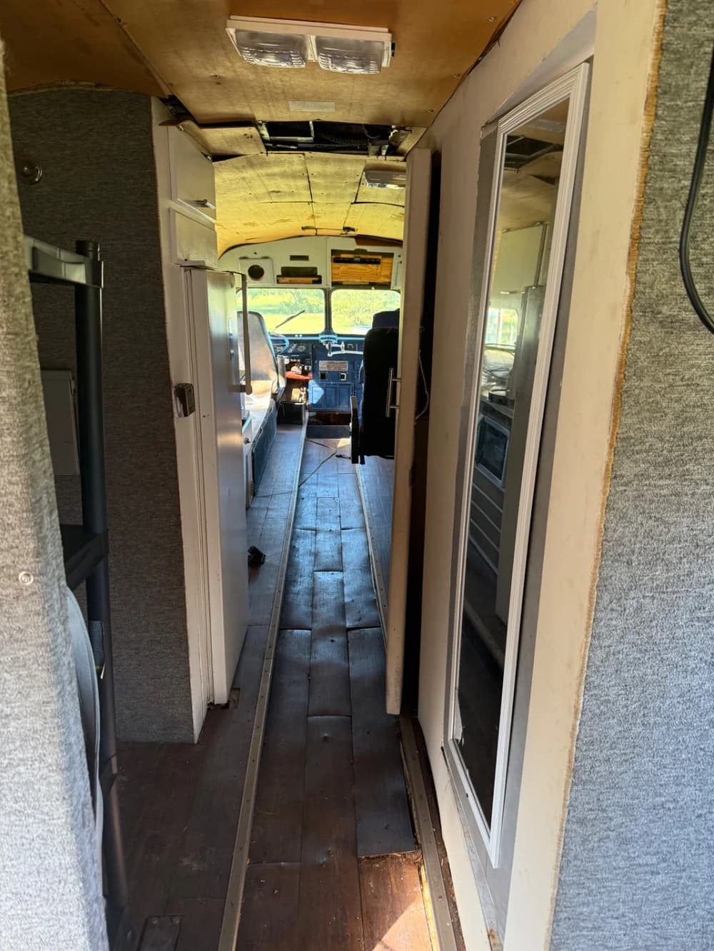 1945 GMC Coach - Thumbnail 3 1945 GMC Coach - Thumbnail 3