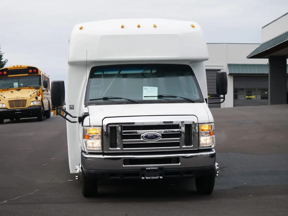 2012 Ford Elkhart Coach - Thumbnail 12 2012 Ford Elkhart Coach - Thumbnail 12