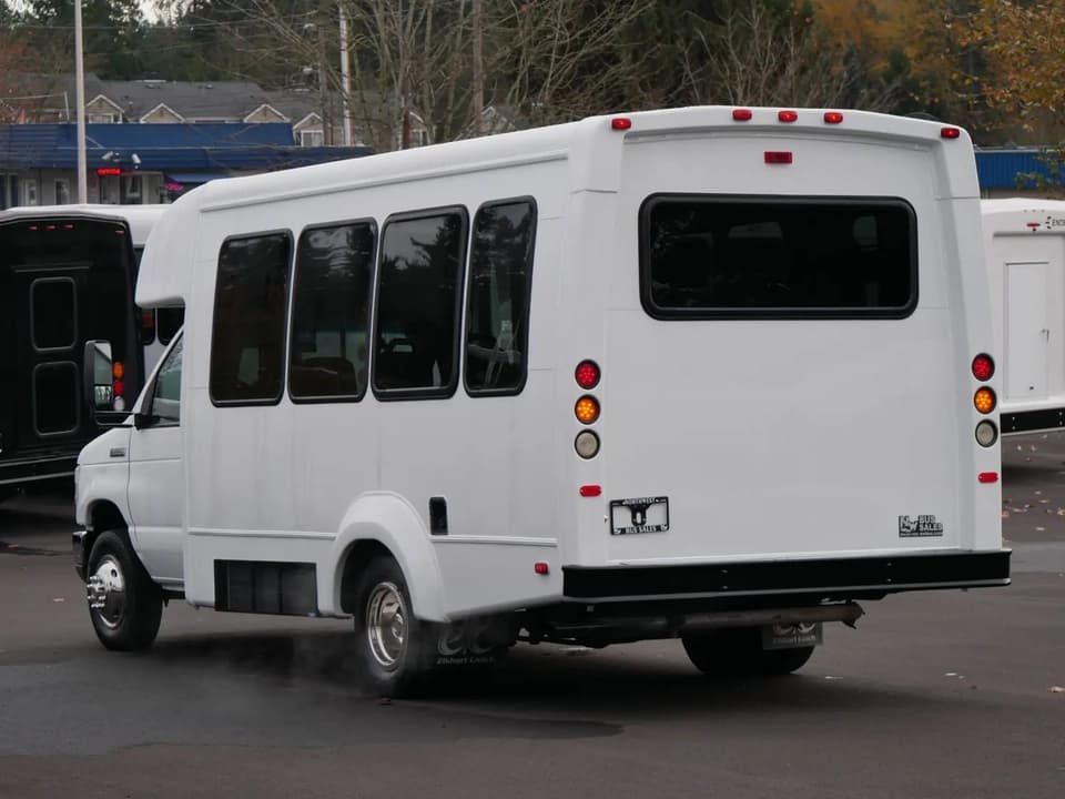 2012 Ford Elkhart Coach - Thumbnail 4 2012 Ford Elkhart Coach - Thumbnail 4