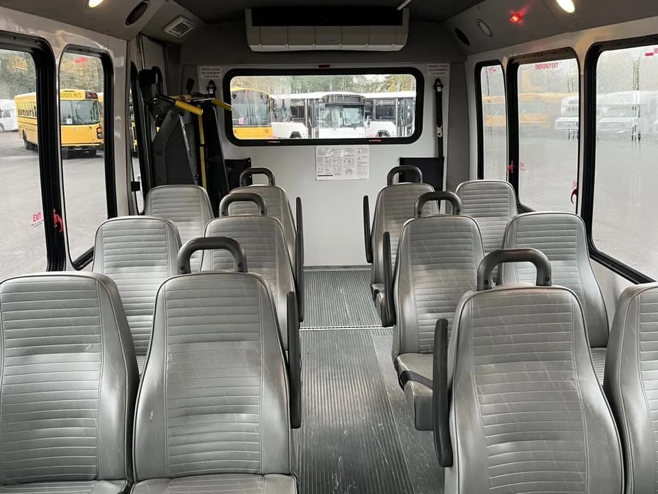 2012 Ford Elkhart Coach - Thumbnail 6 2012 Ford Elkhart Coach - Thumbnail 6