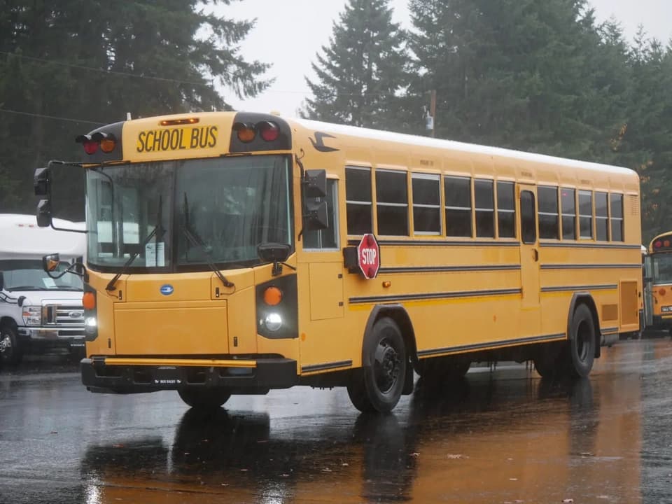 2012 Blue Bird All American - Thumbnail 2 2012 Blue Bird All American - Thumbnail 2