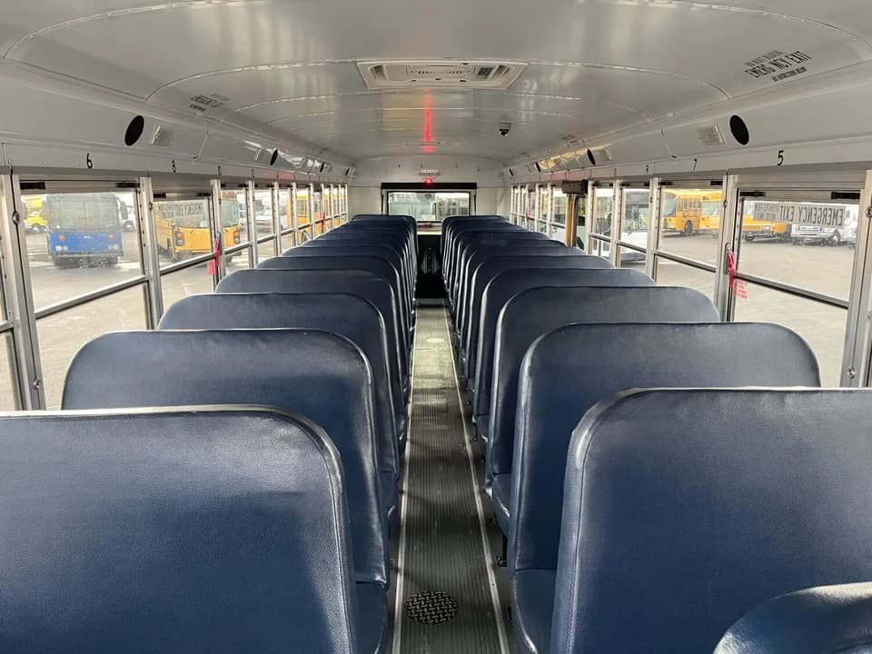 2012 Blue Bird All American - Thumbnail 6 2012 Blue Bird All American - Thumbnail 6