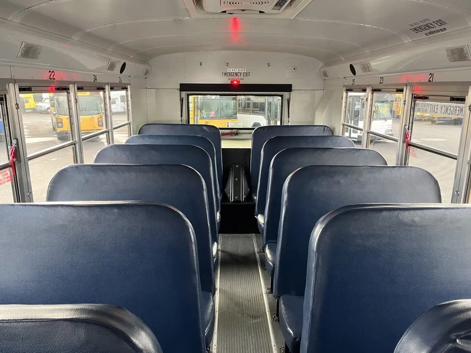 2012 Blue Bird All American - Thumbnail 7 2012 Blue Bird All American - Thumbnail 7