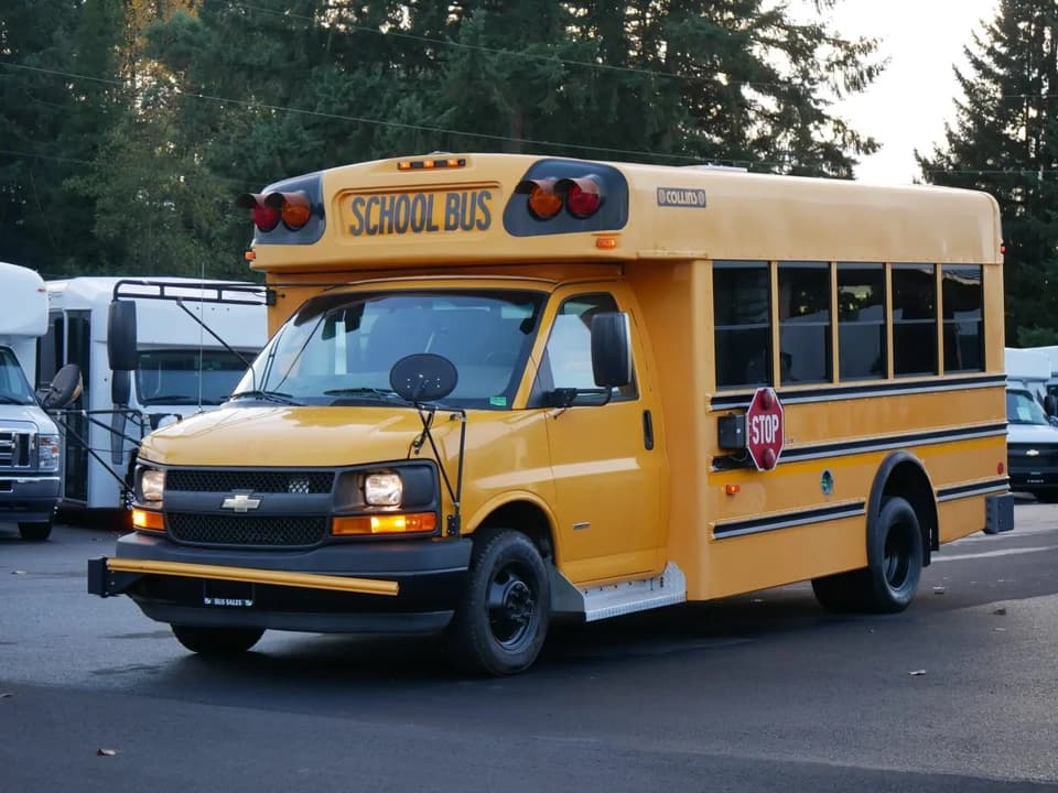 2007 Collins Bus Super Bantam - Thumbnail 2 2007 Collins Bus Super Bantam - Thumbnail 2