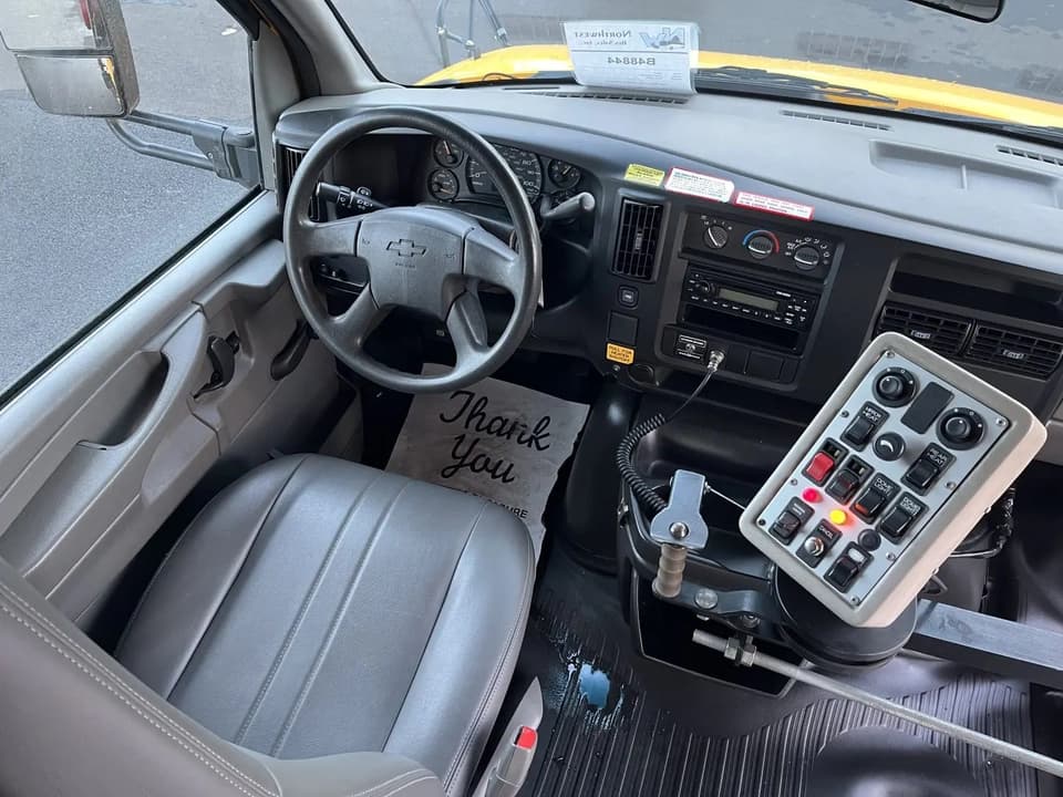 2007 Collins Bus Super Bantam - Thumbnail 5 2007 Collins Bus Super Bantam - Thumbnail 5