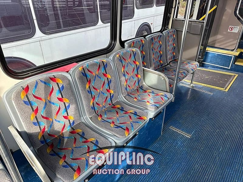 2016 Cummins 6.7 Shuttle Bus - Thumbnail 17 2016 Cummins 6.7 Shuttle Bus - Thumbnail 17