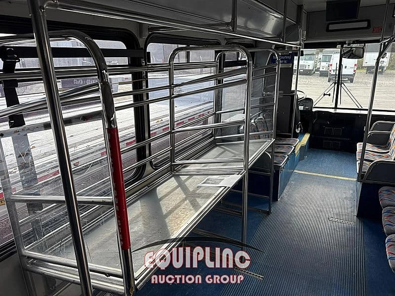 2016 Cummins 6.7 Shuttle Bus - Thumbnail 19 2016 Cummins 6.7 Shuttle Bus - Thumbnail 19