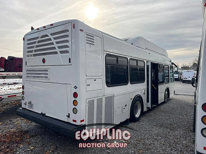 2016 Cummins 6.7 Shuttle Bus - Thumbnail 5 2016 Cummins 6.7 Shuttle Bus - Thumbnail 5