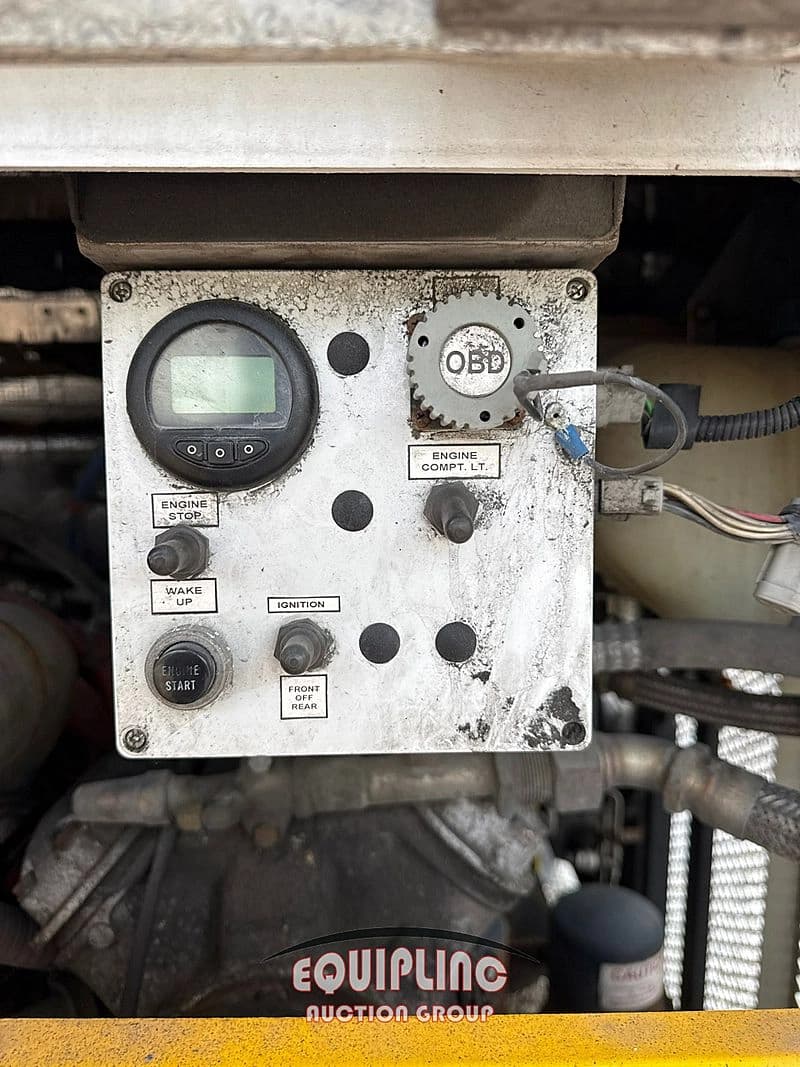 2016 Cummins 6.7 Shuttle Bus - Thumbnail 7 2016 Cummins 6.7 Shuttle Bus - Thumbnail 7