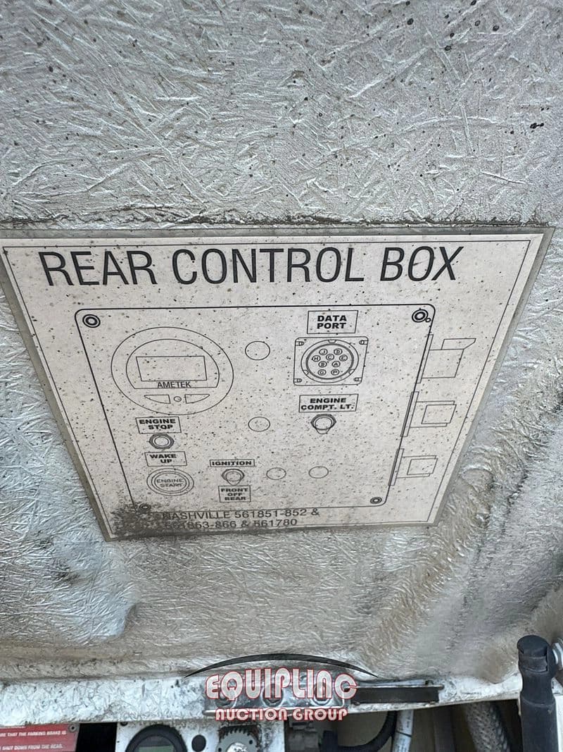 2016 Cummins 6.7 Shuttle Bus - Thumbnail 8 2016 Cummins 6.7 Shuttle Bus - Thumbnail 8