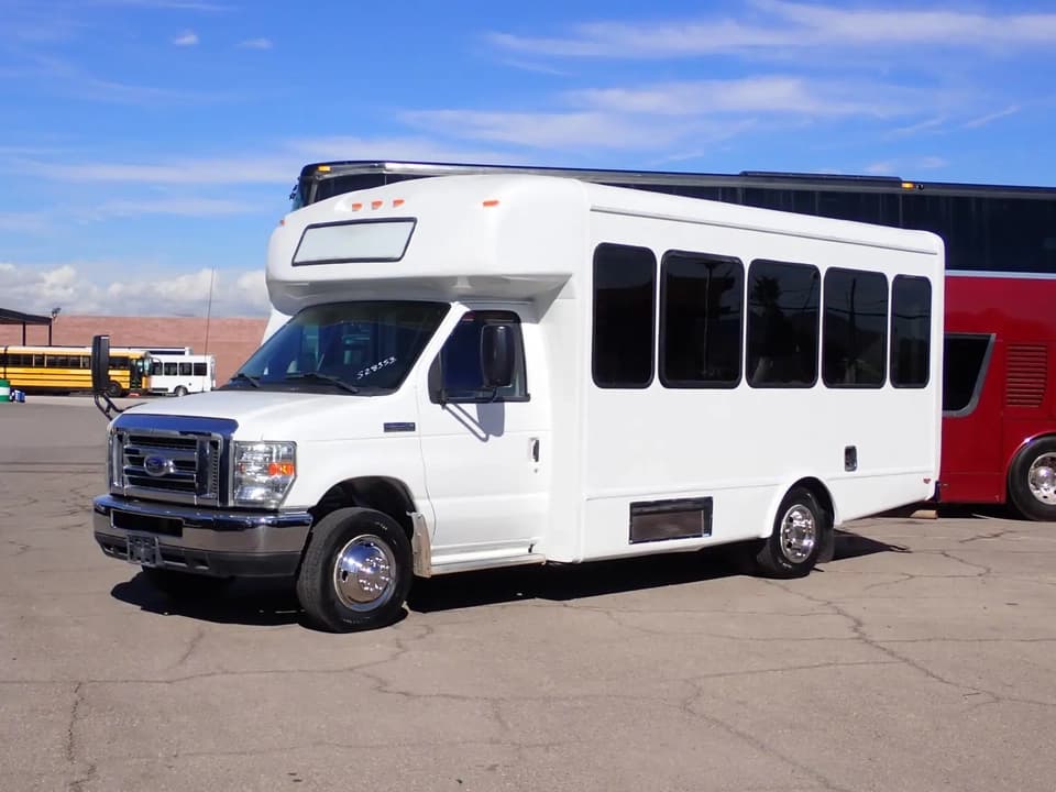 2017 Starcraft Allstar ADA Shuttle Bus - Thumbnail 3 2017 Starcraft Allstar ADA Shuttle Bus - Thumbnail 3