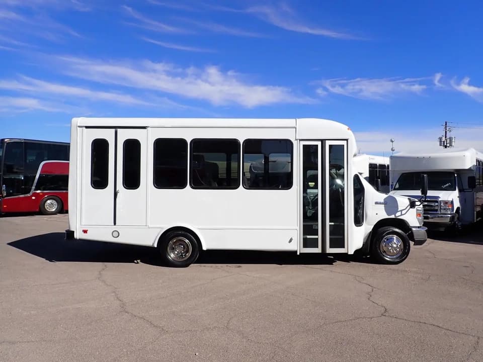 2017 Starcraft Allstar ADA Shuttle Bus - Thumbnail 4 2017 Starcraft Allstar ADA Shuttle Bus - Thumbnail 4